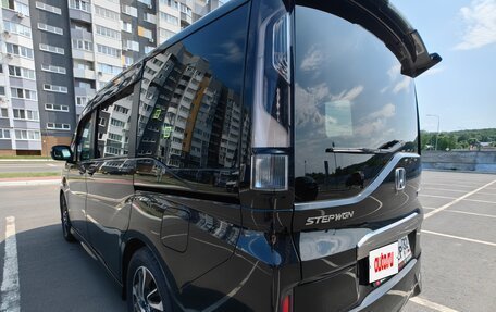 Honda Stepwgn IV, 2020 год, 2 540 000 рублей, 8 фотография