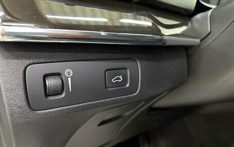 Volvo XC90 II рестайлинг, 2017 год, 2 890 000 рублей, 24 фотография