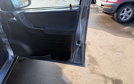 Opel Zafira A рестайлинг, 2004 год, 495 000 рублей, 15 фотография