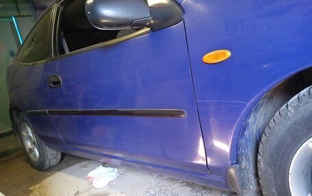 Mazda 323, 1996 год, 190 000 рублей, 10 фотография