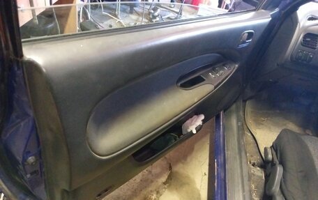 Mazda 323, 1996 год, 190 000 рублей, 26 фотография