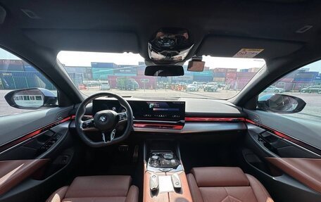 BMW 5 серия, 2025 год, 9 700 000 рублей, 9 фотография