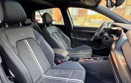 Volkswagen Golf VIII, 2021 год, 2 680 000 рублей, 19 фотография