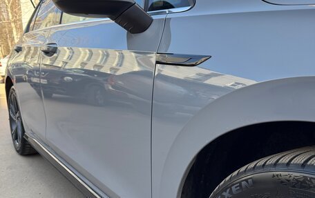 Volkswagen Golf VIII, 2021 год, 2 680 000 рублей, 24 фотография