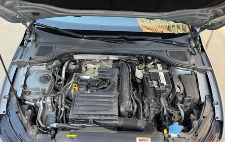 Volkswagen Golf VIII, 2021 год, 2 680 000 рублей, 28 фотография