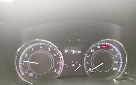 Toyota Wish II, 2012 год, 1 700 000 рублей, 29 фотография