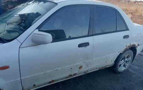 Mazda Familia, 2001 год, 130 000 рублей, 4 фотография