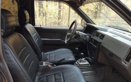 Nissan Terrano II рестайлинг, 1992 год, 1 250 000 рублей, 5 фотография