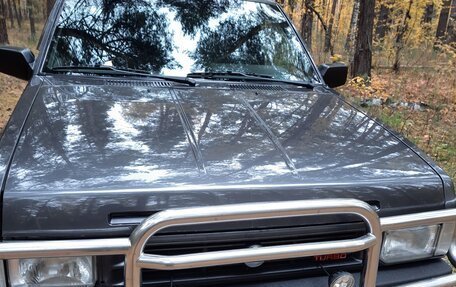 Nissan Terrano II рестайлинг, 1992 год, 1 250 000 рублей, 10 фотография