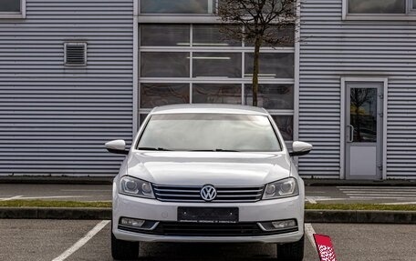 Volkswagen Passat B7, 2013 год, 1 095 000 рублей, 2 фотография