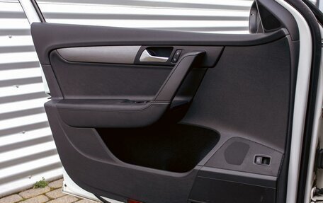 Volkswagen Passat B7, 2013 год, 1 095 000 рублей, 12 фотография