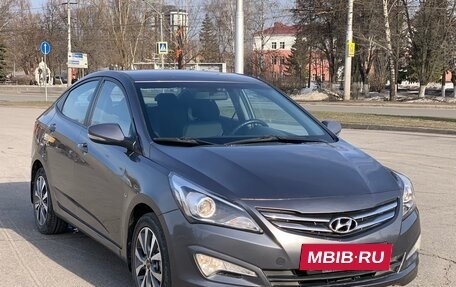 Hyundai Solaris II рестайлинг, 2015 год, 1 085 000 рублей, 3 фотография