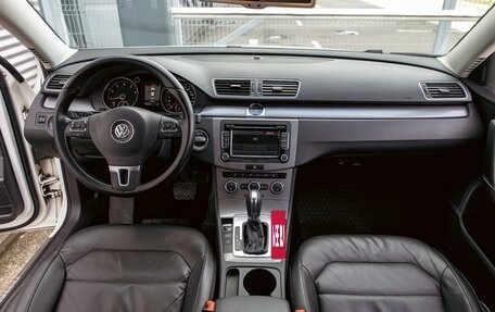 Volkswagen Passat B7, 2013 год, 1 095 000 рублей, 16 фотография