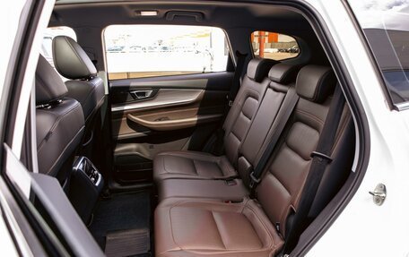 Chery Tiggo 8 Pro, 2021 год, 1 795 000 рублей, 17 фотография