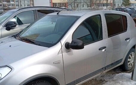 Renault Sandero I, 2012 год, 810 000 рублей, 1 фотография