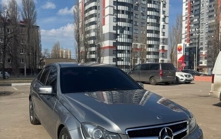 Mercedes-Benz C-Класс, 2012 год, 1 190 000 рублей, 1 фотография