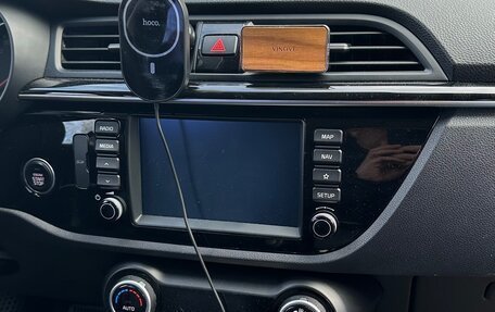 KIA Rio IV, 2018 год, 1 650 000 рублей, 2 фотография