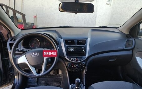 Hyundai Solaris II рестайлинг, 2011 год, 720 000 рублей, 9 фотография