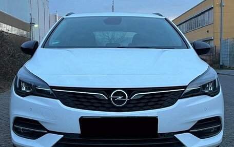 Opel Astra K, 2021 год, 1 450 000 рублей, 4 фотография