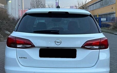 Opel Astra K, 2021 год, 1 450 000 рублей, 6 фотография