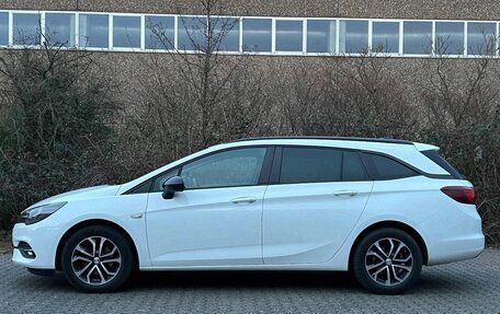 Opel Astra K, 2021 год, 1 450 000 рублей, 7 фотография