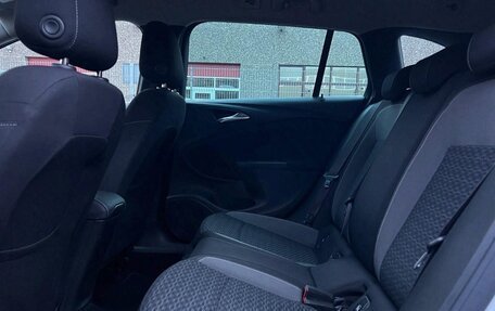 Opel Astra K, 2021 год, 1 450 000 рублей, 14 фотография