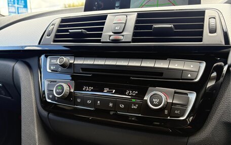 BMW 3 серия, 2018 год, 1 470 000 рублей, 10 фотография