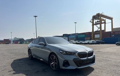 BMW 5 серия, 2025 год, 9 700 000 рублей, 3 фотография