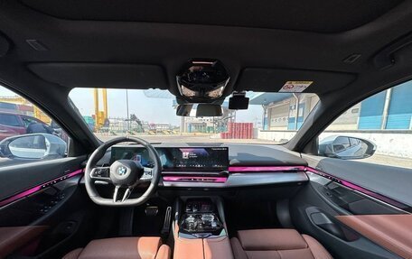 BMW 5 серия, 2025 год, 9 700 000 рублей, 8 фотография