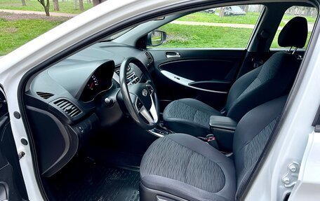 Hyundai Solaris II рестайлинг, 2016 год, 1 170 000 рублей, 13 фотография