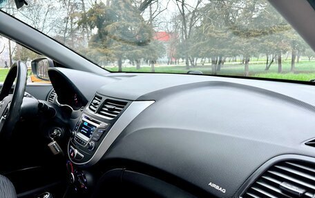 Hyundai Solaris II рестайлинг, 2016 год, 1 170 000 рублей, 21 фотография