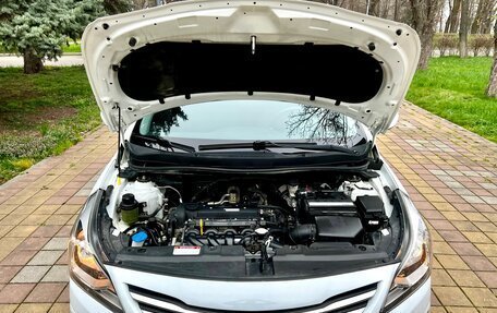 Hyundai Solaris II рестайлинг, 2016 год, 1 170 000 рублей, 23 фотография