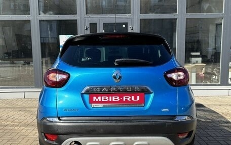 Renault Kaptur I рестайлинг, 2017 год, 1 350 000 рублей, 28 фотография