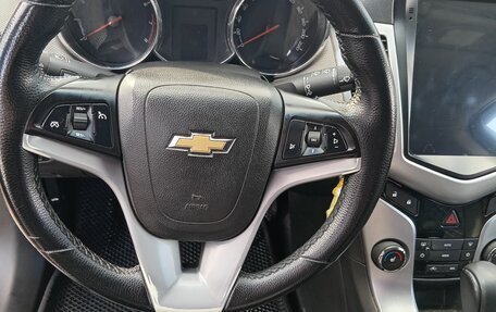 Chevrolet Cruze II, 2011 год, 750 000 рублей, 1 фотография