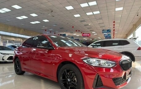 BMW 1 серия, 2022 год, 2 180 000 рублей, 1 фотография