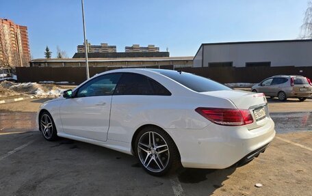 Mercedes-Benz E-Класс, 2014 год, 2 090 000 рублей, 4 фотография