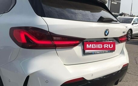 BMW 1 серия, 2021 год, 2 430 000 рублей, 2 фотография