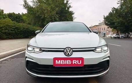 Volkswagen Golf VIII, 2021 год, 1 985 040 рублей, 2 фотография