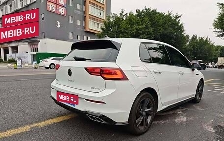 Volkswagen Golf VIII, 2021 год, 1 985 040 рублей, 4 фотография