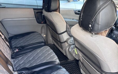 KIA Carnival III, 2006 год, 850 000 рублей, 3 фотография