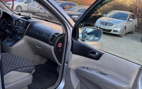 KIA Carnival III, 2006 год, 850 000 рублей, 6 фотография