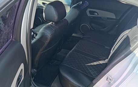 Chevrolet Cruze II, 2011 год, 750 000 рублей, 2 фотография