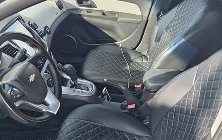 Chevrolet Cruze II, 2011 год, 750 000 рублей, 3 фотография