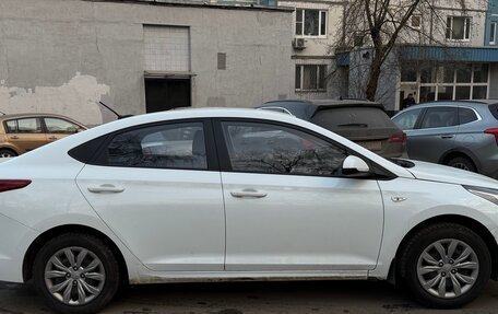 Hyundai Solaris II рестайлинг, 2019 год, 680 000 рублей, 4 фотография