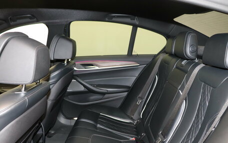 BMW 5 серия, 2018 год, 3 590 000 рублей, 14 фотография