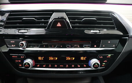 BMW 5 серия, 2018 год, 3 590 000 рублей, 26 фотография