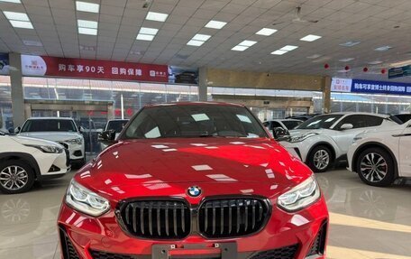 BMW 1 серия, 2022 год, 2 180 000 рублей, 2 фотография