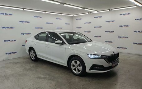 Skoda Octavia IV, 2021 год, 2 300 000 рублей, 2 фотография