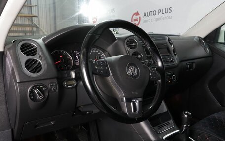 Volkswagen Tiguan I, 2011 год, 950 000 рублей, 7 фотография