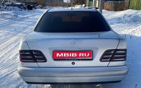 Mercedes-Benz E-Класс, 1999 год, 340 000 рублей, 1 фотография